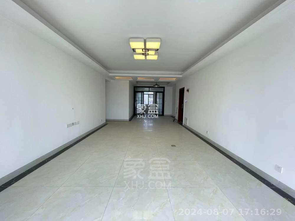 明峰银座  3室2厅2卫    2000.0元/月室内图