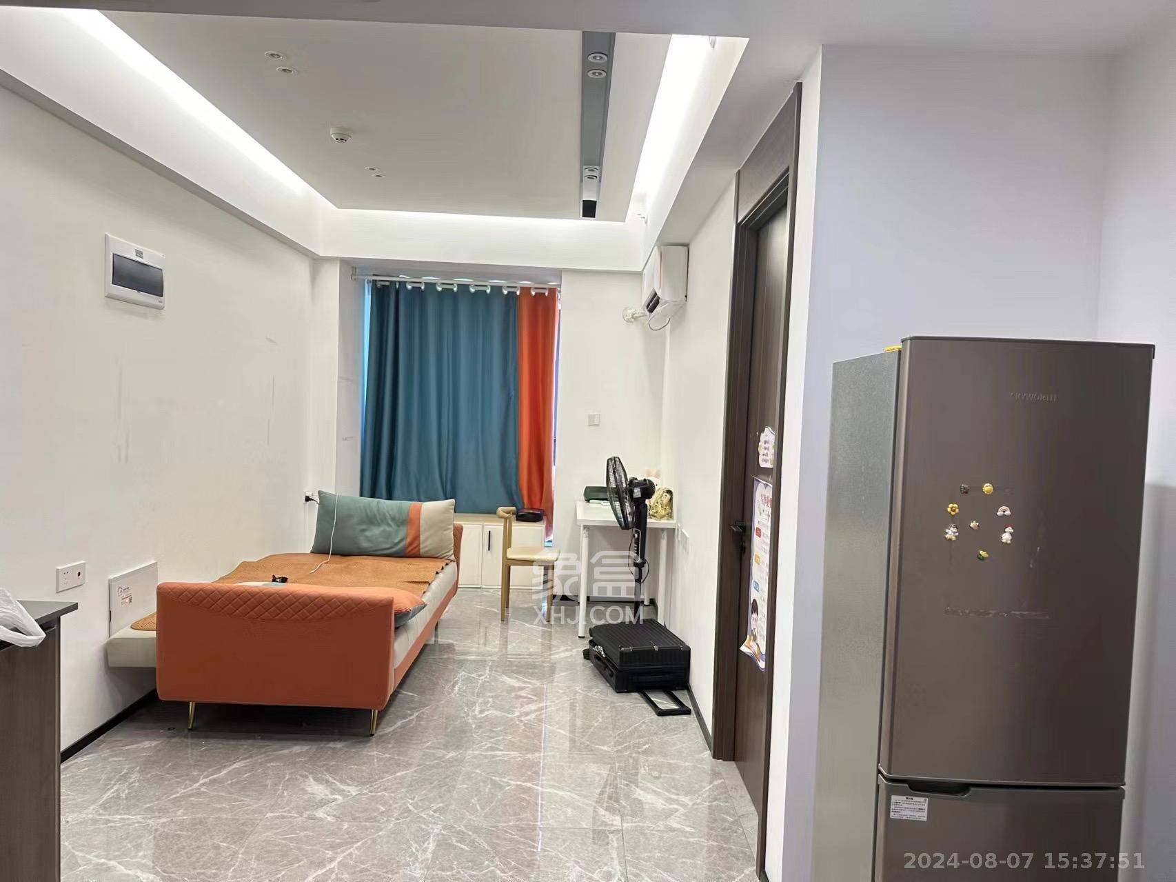 万科魅力之城  1室1厅1卫   2100.00元/月