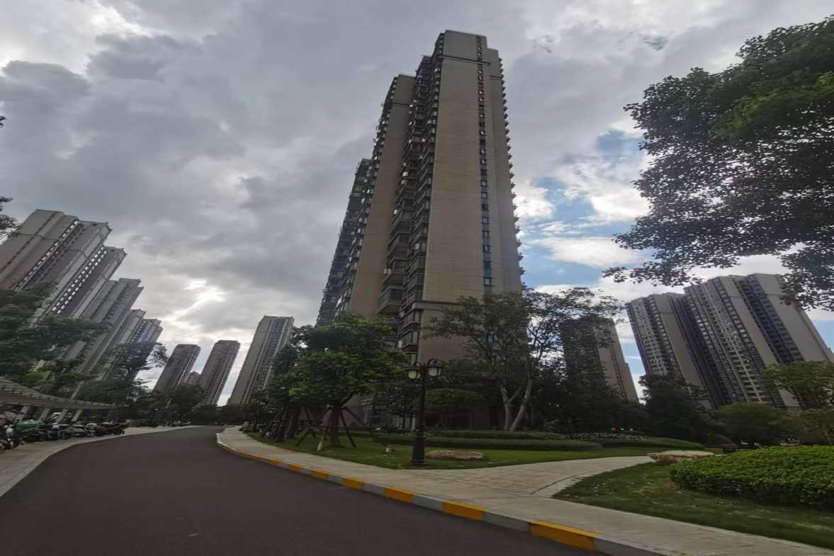 恒大御景半岛  4室2厅2卫   67.00万户型图