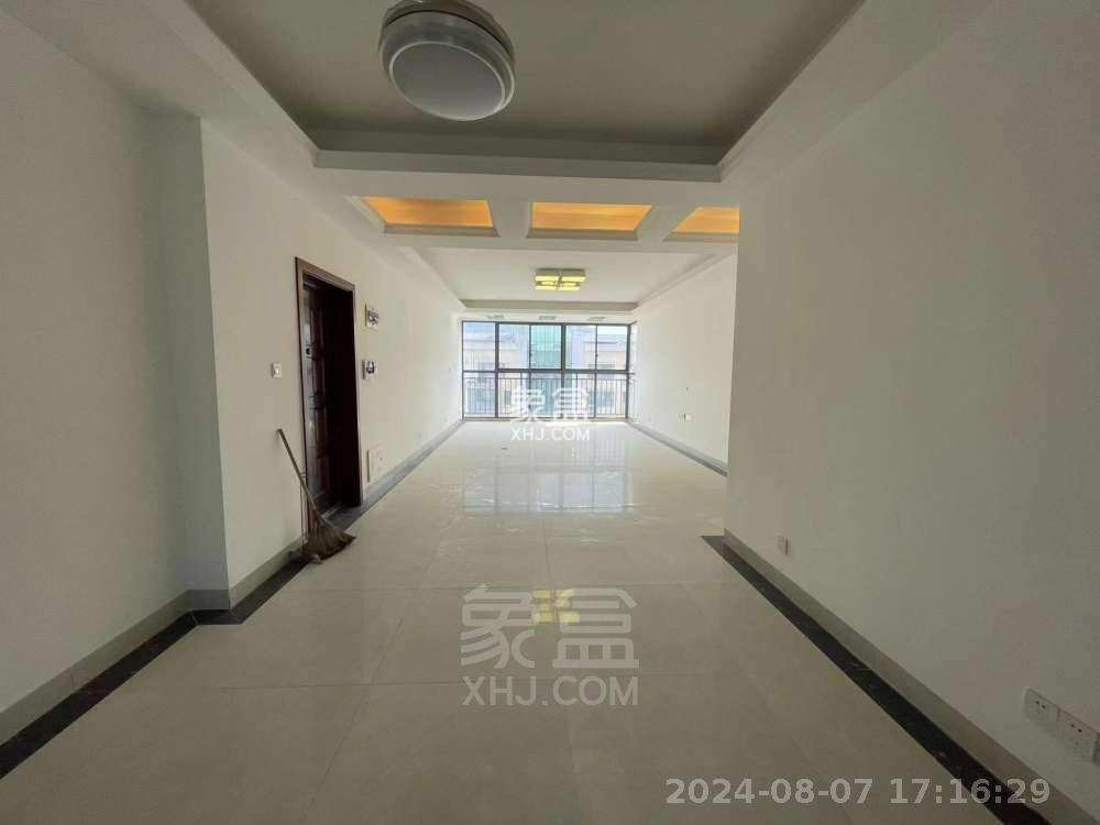 明峰银座  3室2厅2卫    2000.0元/月室内图