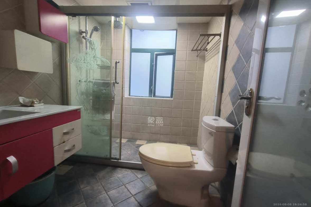 王府花园  3室2厅2卫   3600.00元/月室内图