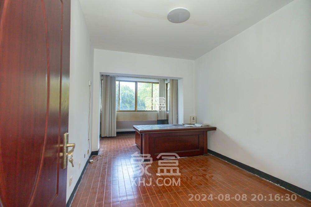 阳光紫薇园  1室2厅1卫    2800.0元/月 阳光紫薇园  1室2厅1卫    2800.0元/月室内图