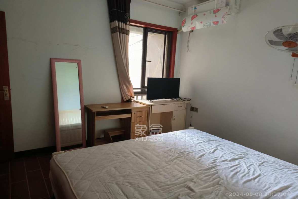 旭辉御府  3室2厅1卫   2300.00元/月室内图1