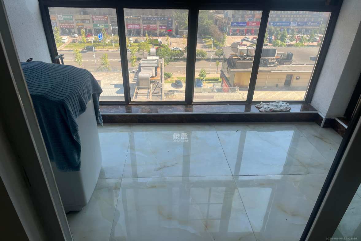 新华联梦想城  3室2厅1卫    2000.0元/月 新华联梦想城  3室2厅1卫    2000.0元/月室内图