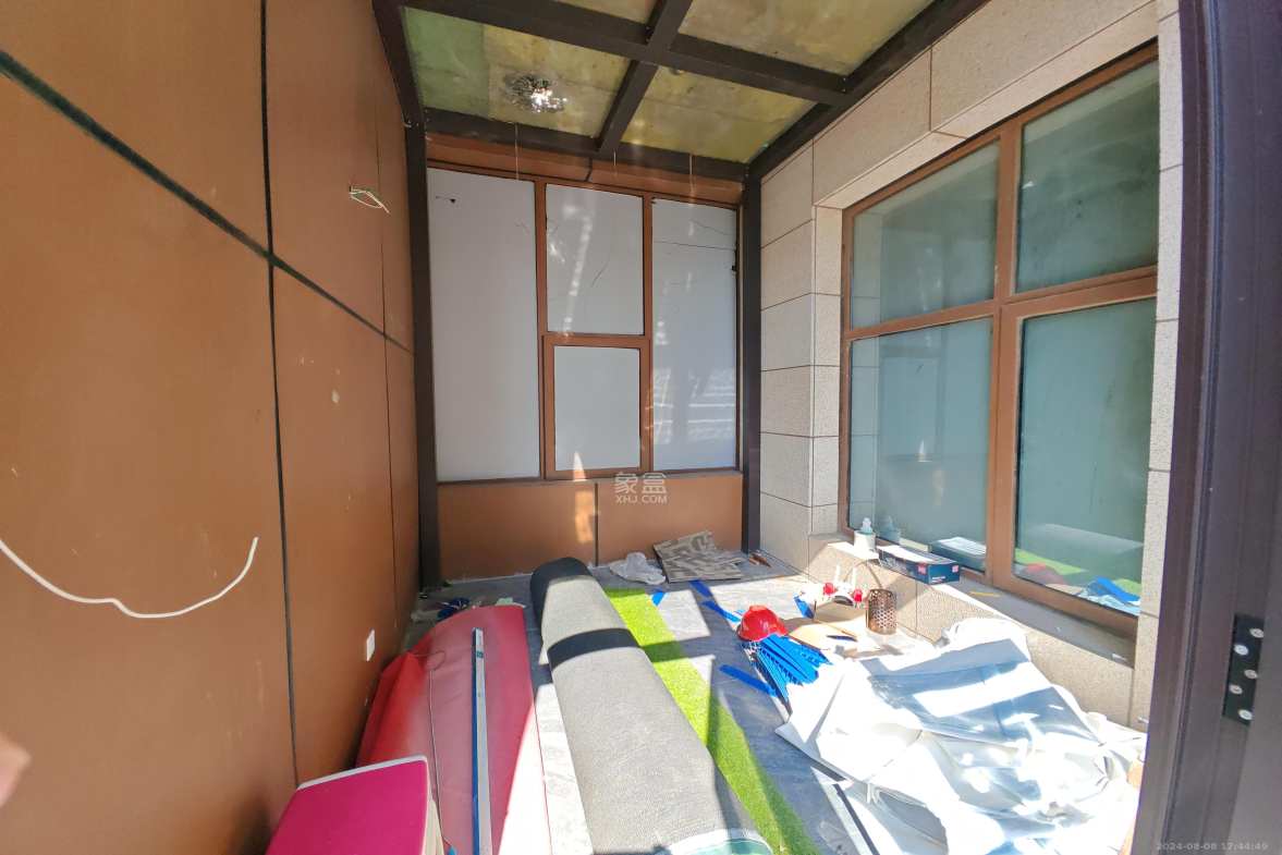 明昇壹城（明昇时代广场）一期  5室2厅2卫   12800.00元/月室内图