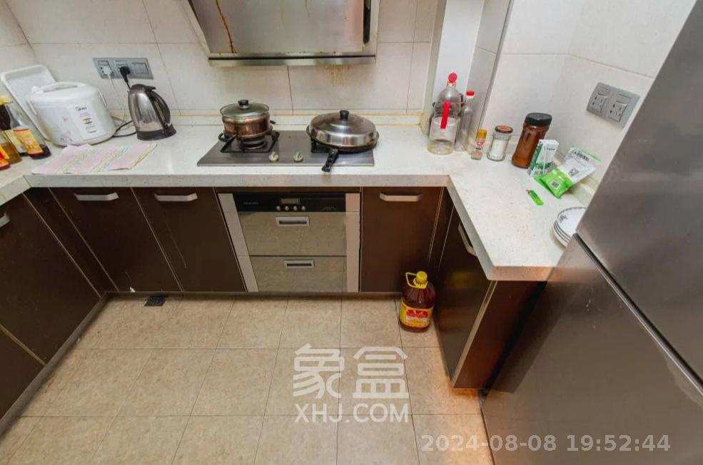 优山美地  2室2厅1卫   2300.00元/月室内图