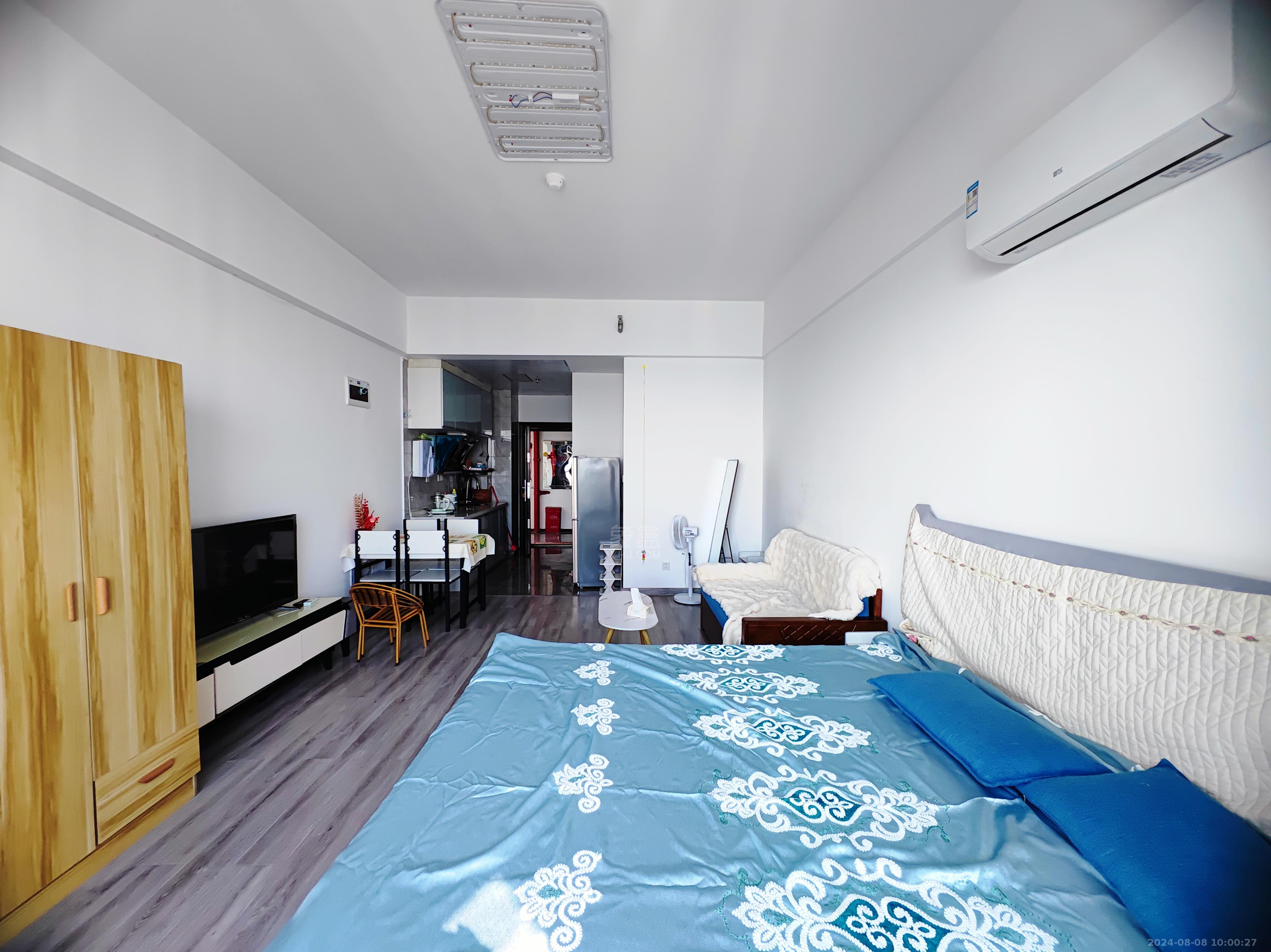 朗廷览江  1室1厅1卫    1700.0元/月 朗廷览江  1室1厅1卫    1700.0元/月