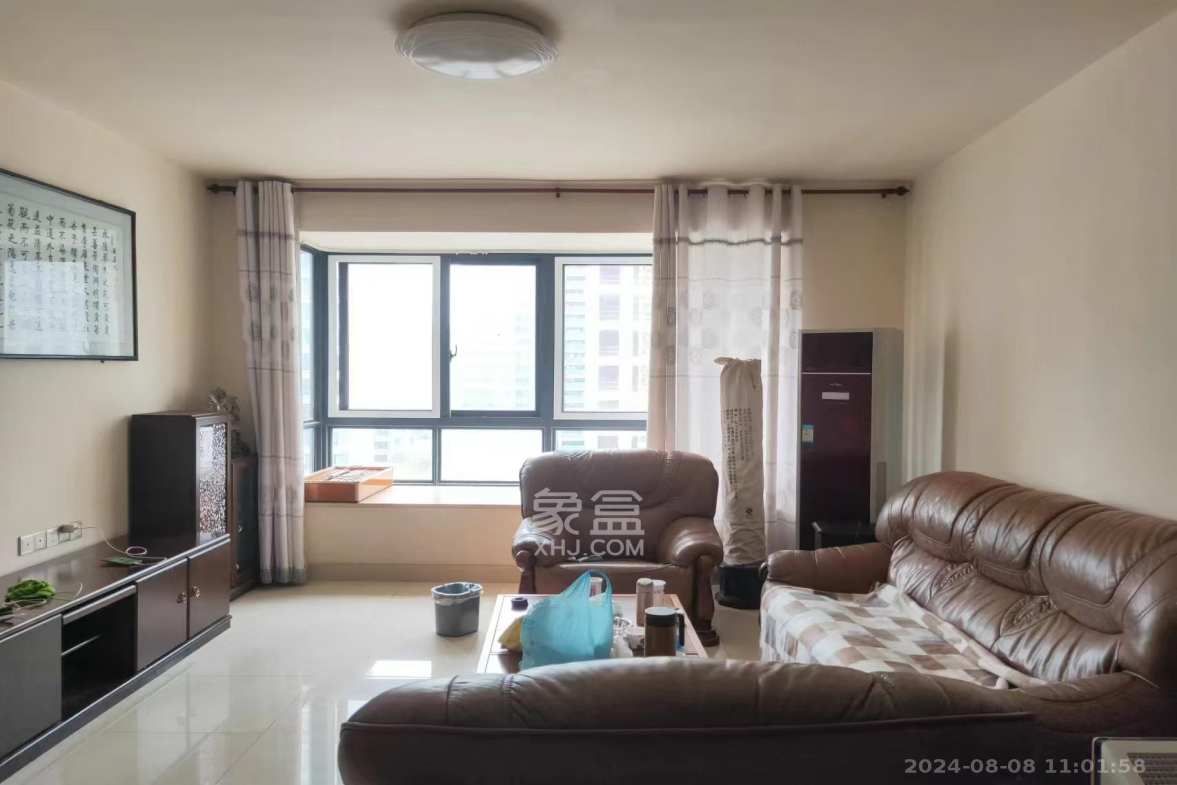 上庭苑  3室2厅2卫   2600.00元/月室内图1