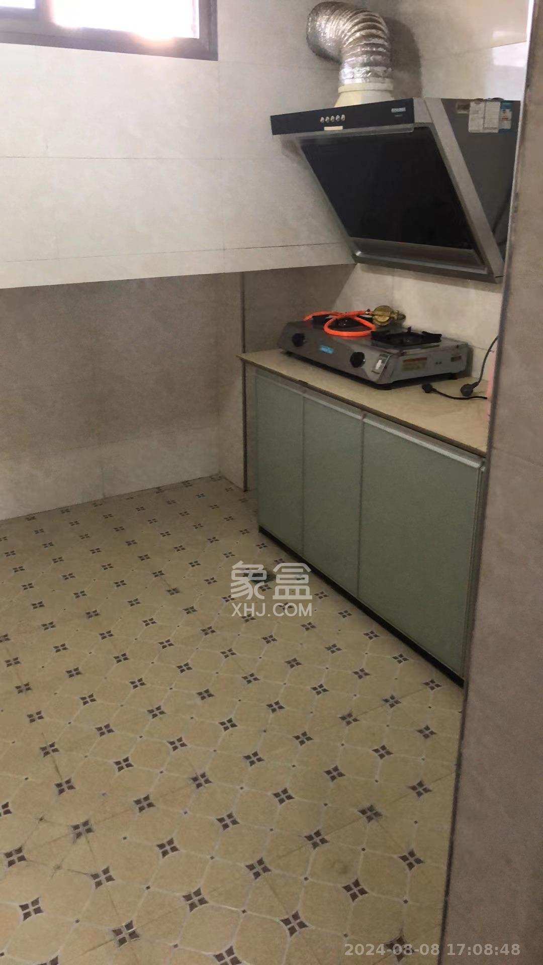 高桥社区高福星小区  3室1厅1卫    1800.0元/月 高桥社区高福星小区  3室1厅1卫    1800.0元/月室内图