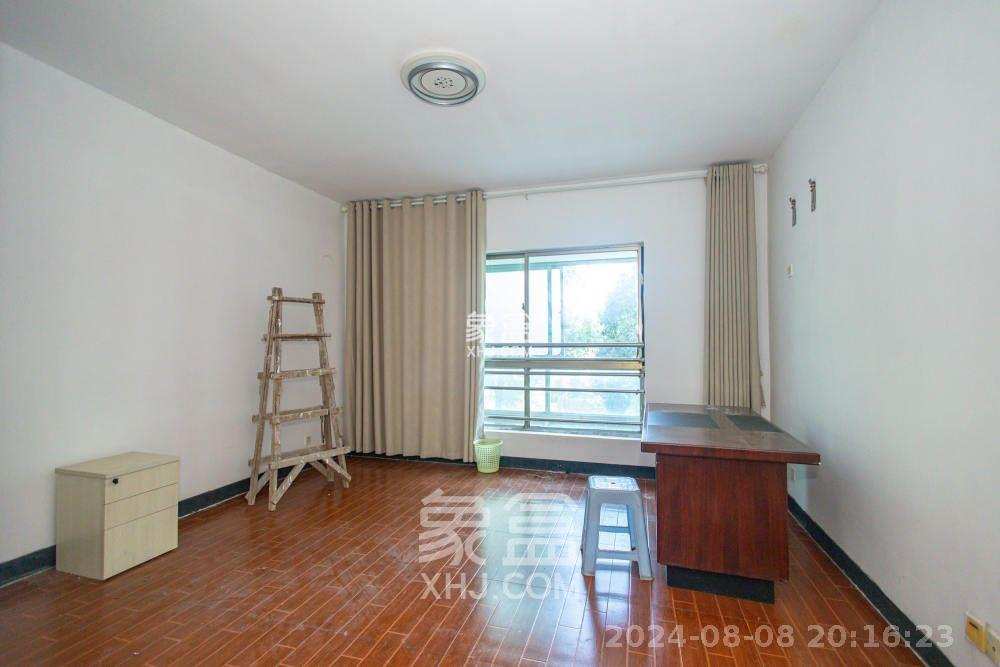 阳光紫薇园  1室2厅1卫    2800.0元/月 阳光紫薇园  1室2厅1卫    2800.0元/月室内图