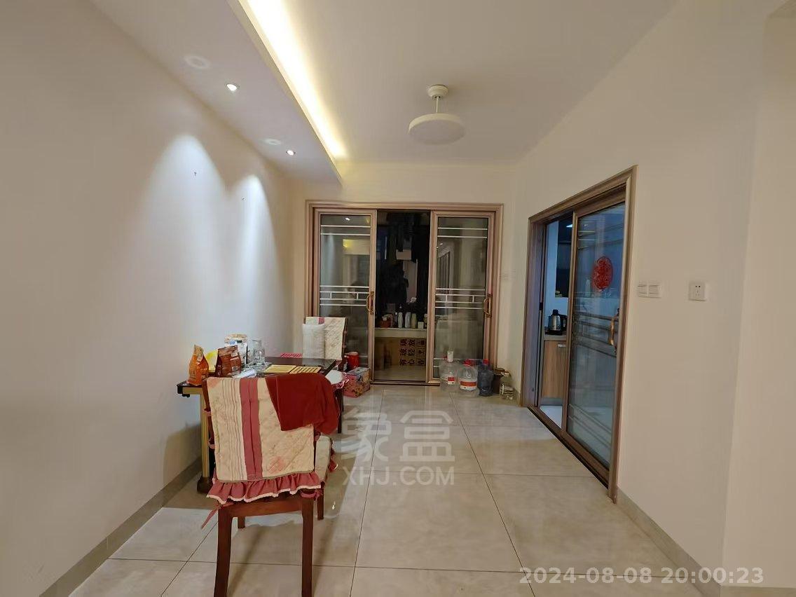 慧谷阳光  3室2厅2卫    2000.0元/月