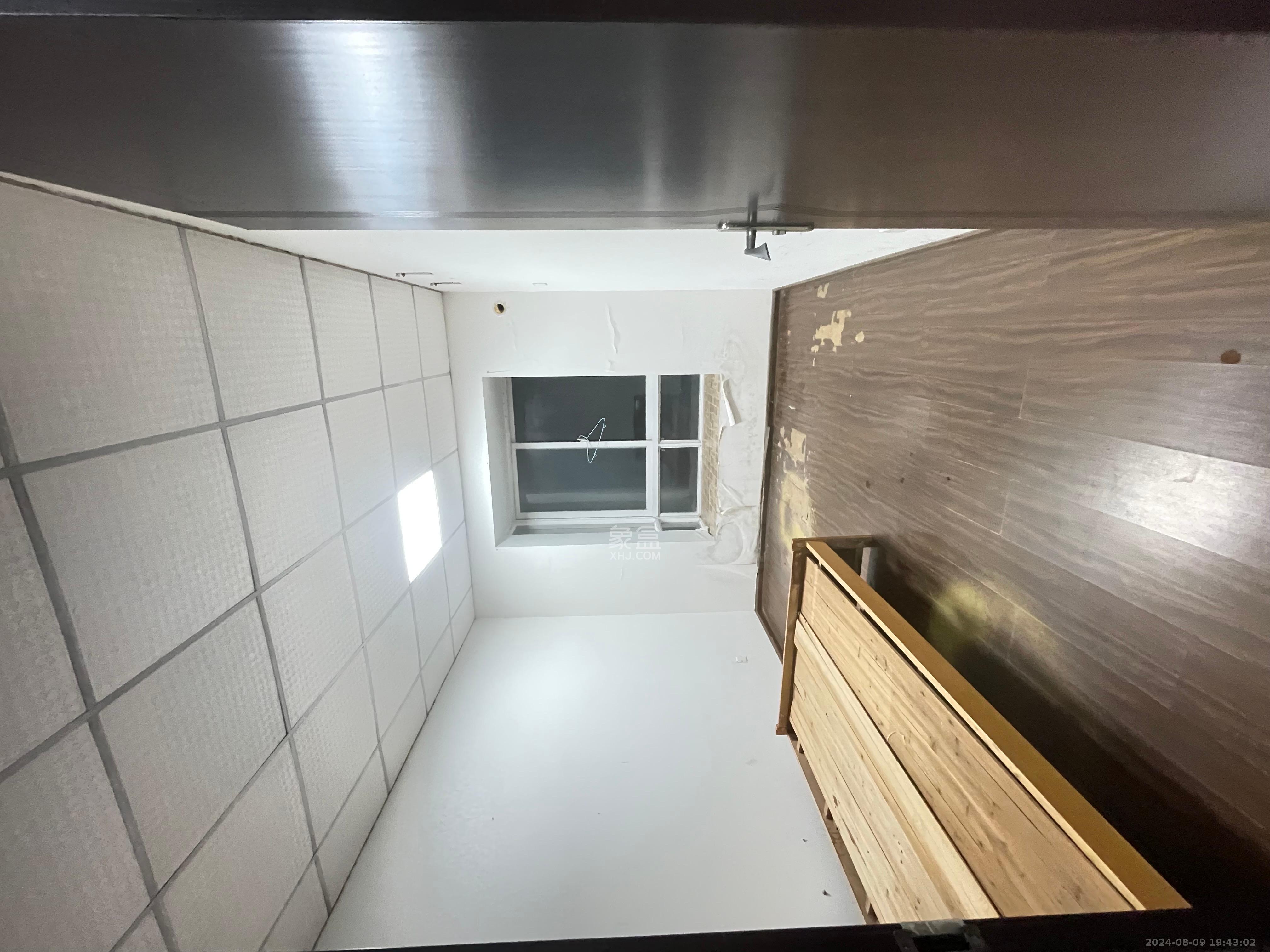 东门壹号家园  4室2厅2卫   2600.00元/月