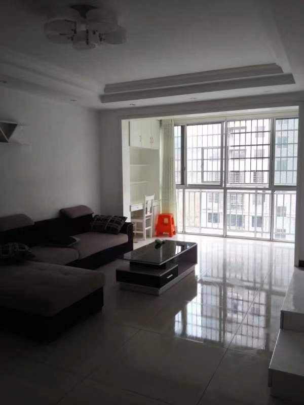 香山红叶  3室2厅2卫    1500.0元/月室内图