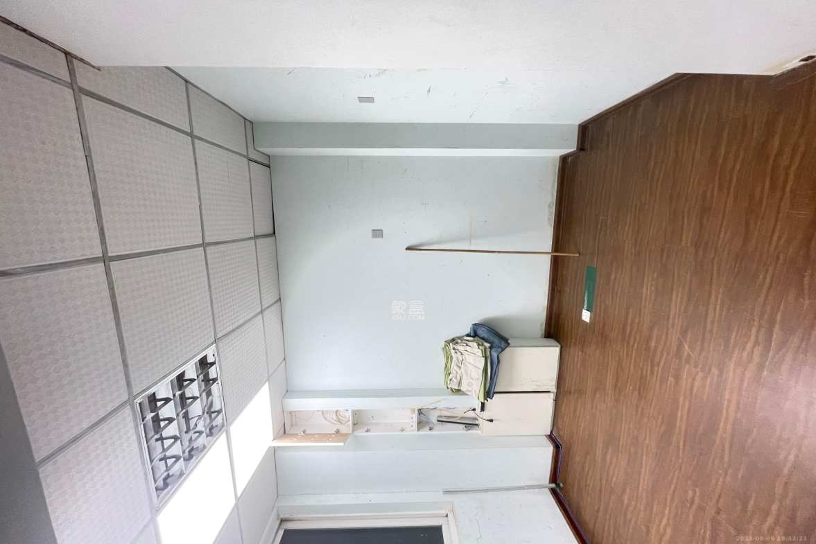东门壹号家园  4室2厅2卫   2600.00元/月室内图