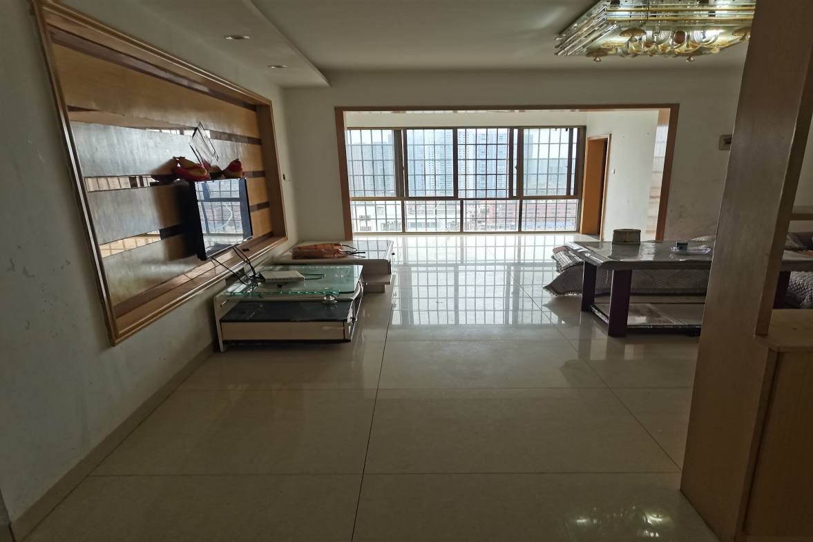 龙泰熙城  3室2厅2卫    1600.0元/月室内图