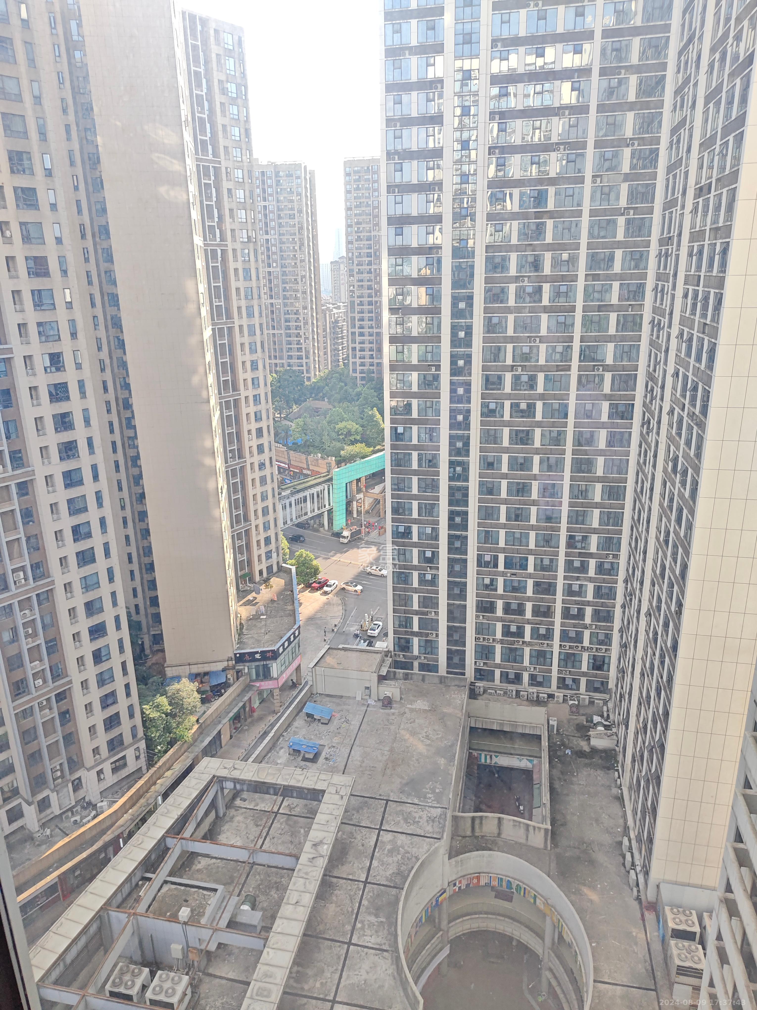 达美D6区   90.0㎡     6000.00元/月室内图