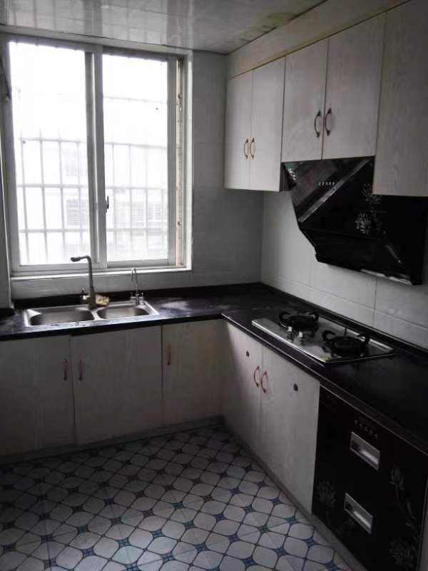 香山红叶  3室2厅2卫    1500.0元/月室内图