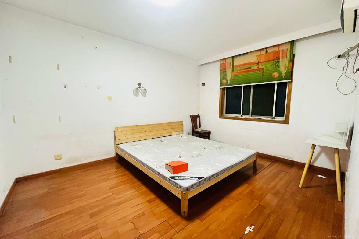 黄泥岭社区 3室2厅1卫 2200.0元/月 黄泥岭社区 3室2厅1卫 2200.0元/月室内图