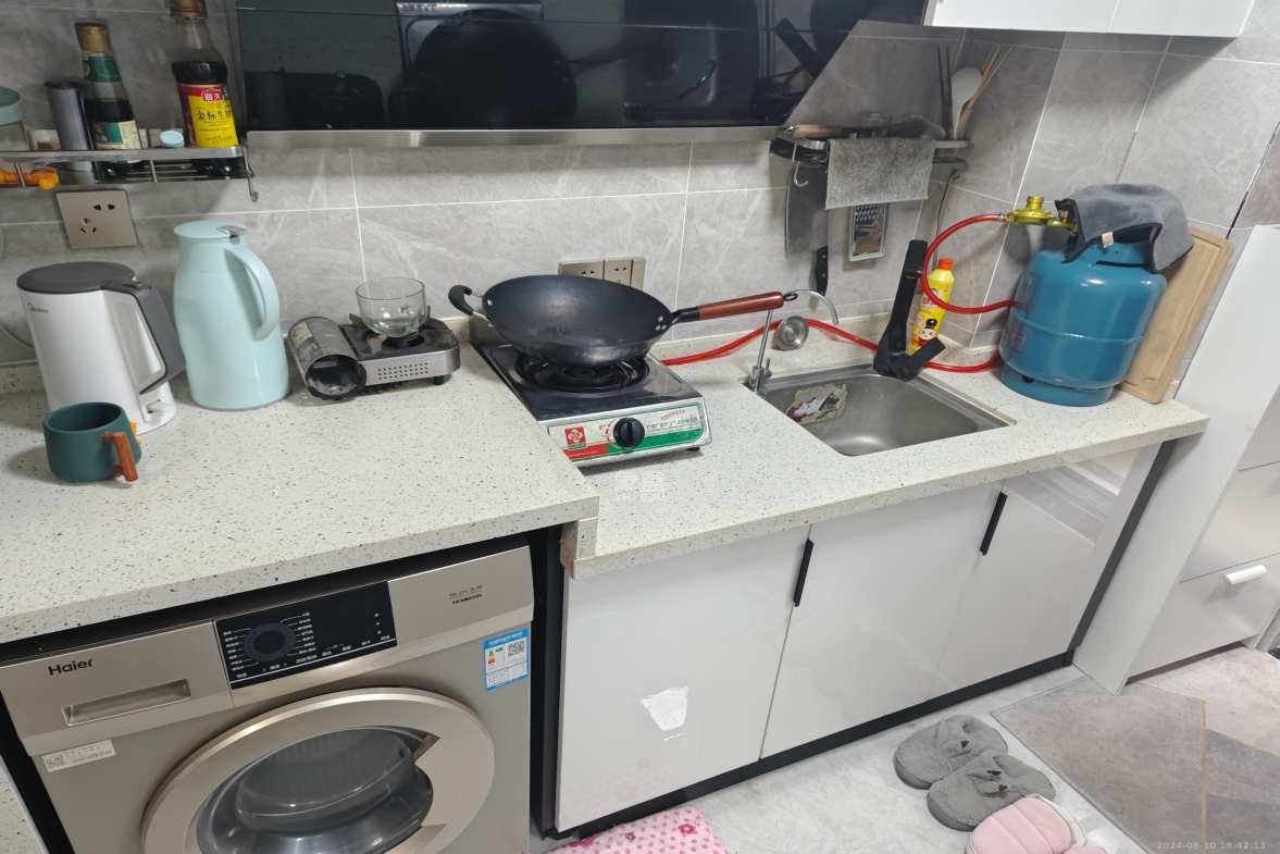 佳兆业云顶梅溪湖（佳兆业梅溪荟）  1室1厅1卫   1800.00元/月室内图