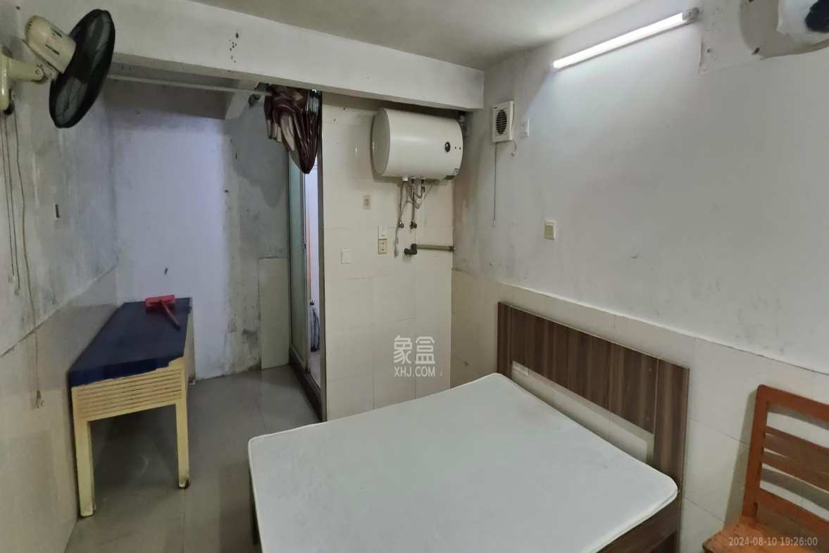 恩瑞麓山名园（龙王港小区）  1室0厅0卫   800.00元/月室内图
