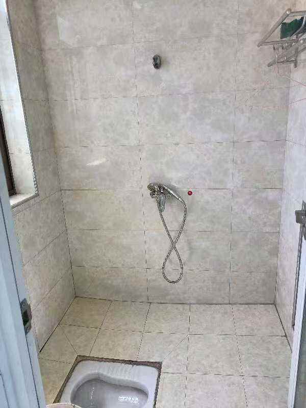 罗溪社区  3室2厅2卫   1680.00元/月室内图