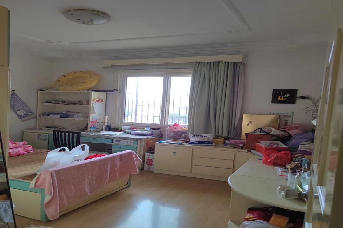 区商业局家属楼(清泉) 3室2厅2卫 1100.0元/月 区商业局家属楼(清泉) 3室2厅2卫 1100.0元/月室内图