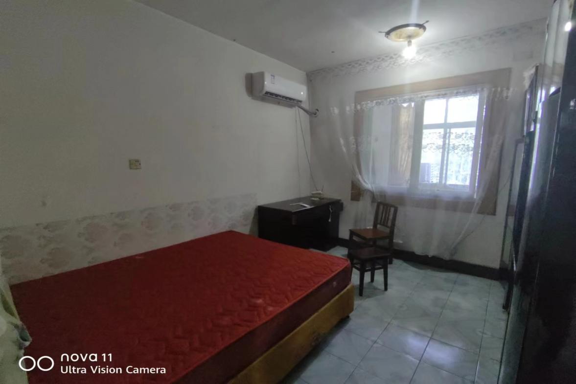 建设银行关节脑家属楼  2室1厅1卫    550.0元/月室内图