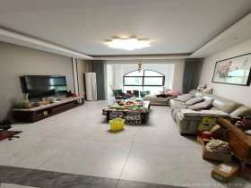纳帕溪谷后湾  3室2厅2卫   118.00万