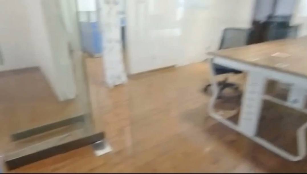 一品恒城  3室2厅2卫    48.0万客厅