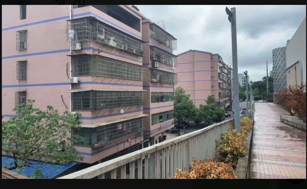 罗溪社区  3室2厅2卫   1680.00元/月小区图
