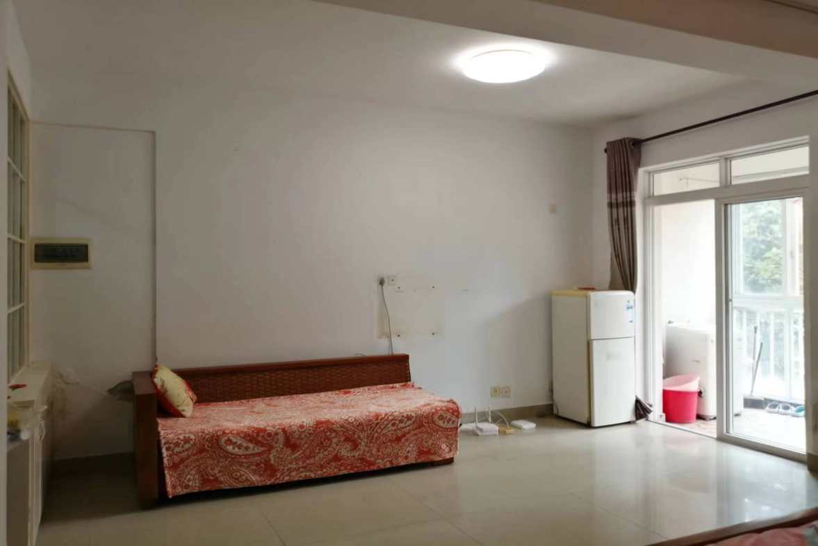 碧海蓝天  1室1厅1卫    2000.0元/月 碧海蓝天  1室1厅1卫    2000.0元/月室内图