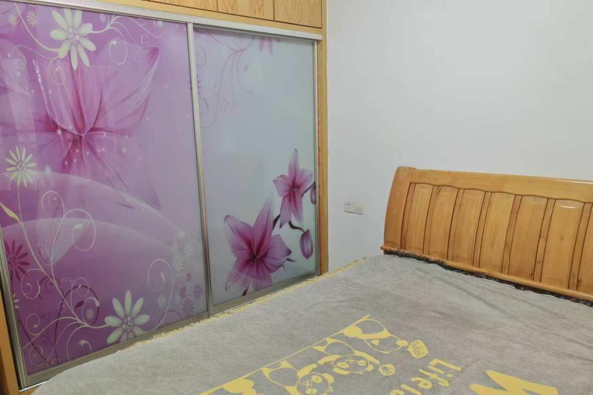 桃花里  1室1厅1卫   1000.00元/月室内图