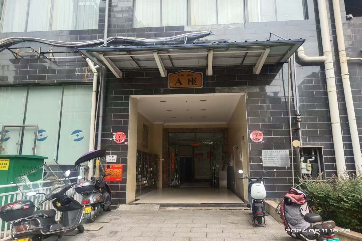 凯翔银座  2室2厅2卫   1600.00元/月室内图1