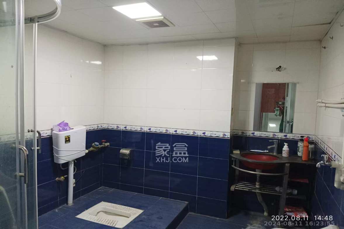 维一星城  3室2厅2卫   3500.00元/月室内图