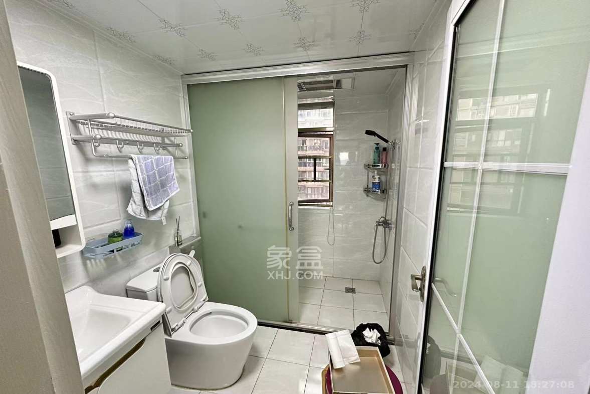 江山帝景雅典  4室2厅2卫   3800.00元/月室内图