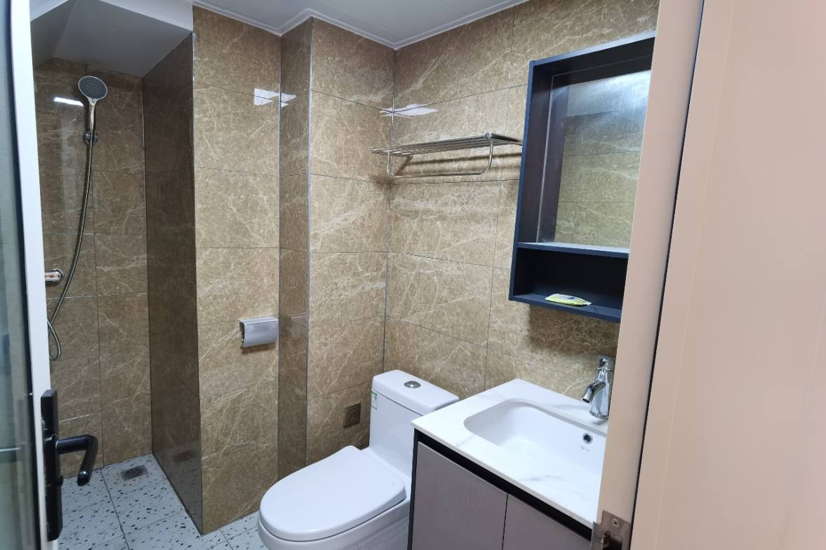 青春里  2室1厅1卫    1500.0元/月室内图