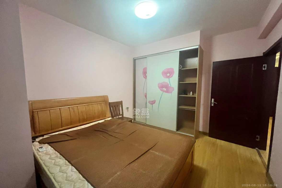 优山美地  3室2厅1卫   2700.00元/月室内图