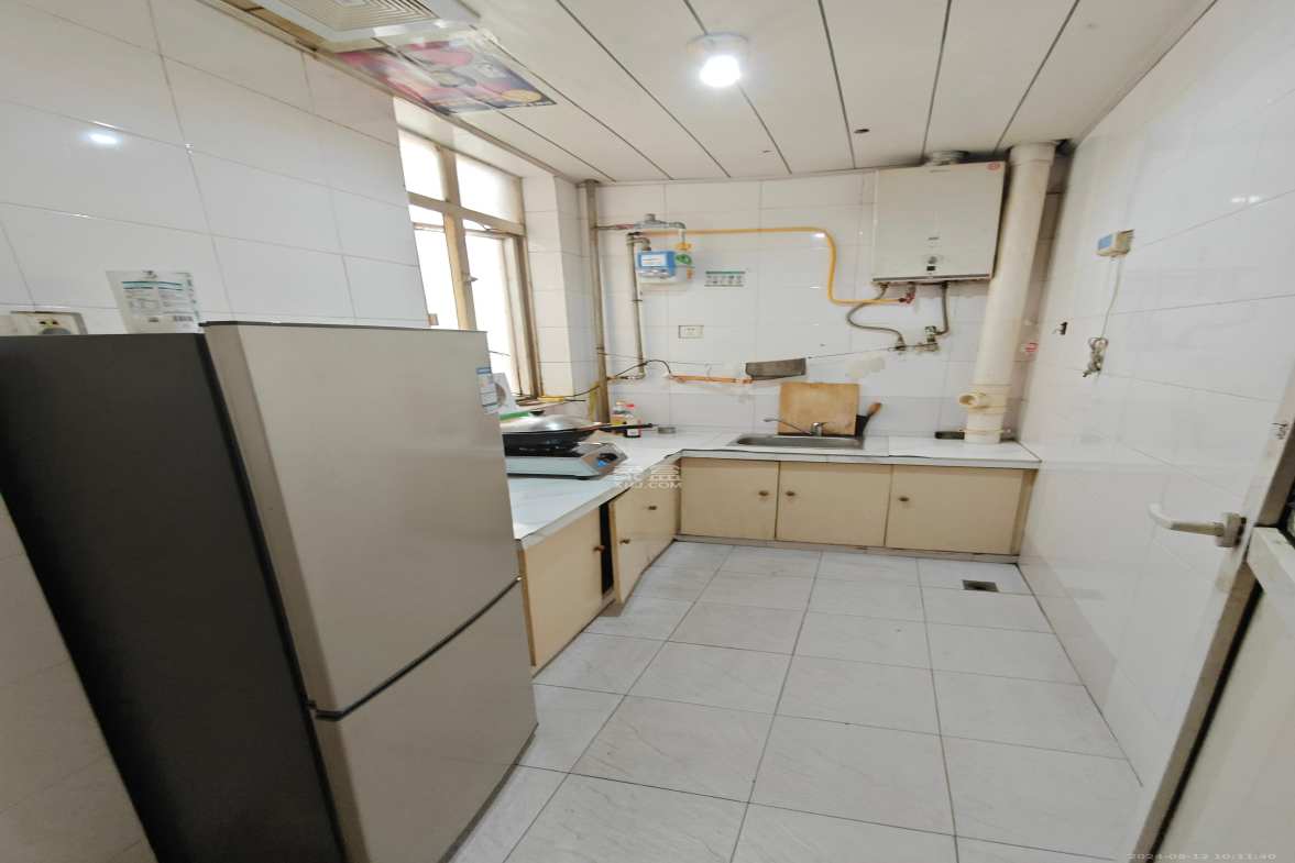 华瑞电子商厦（湖南科佳摄影城）  1室1厅1卫   1600.00元/月室内图