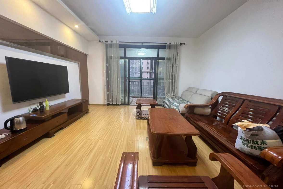优山美地  3室2厅1卫   2700.00元/月室内图