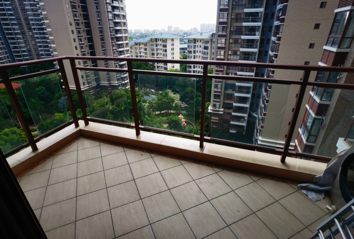 丽冠雅居  3室2厅2卫    430.0万