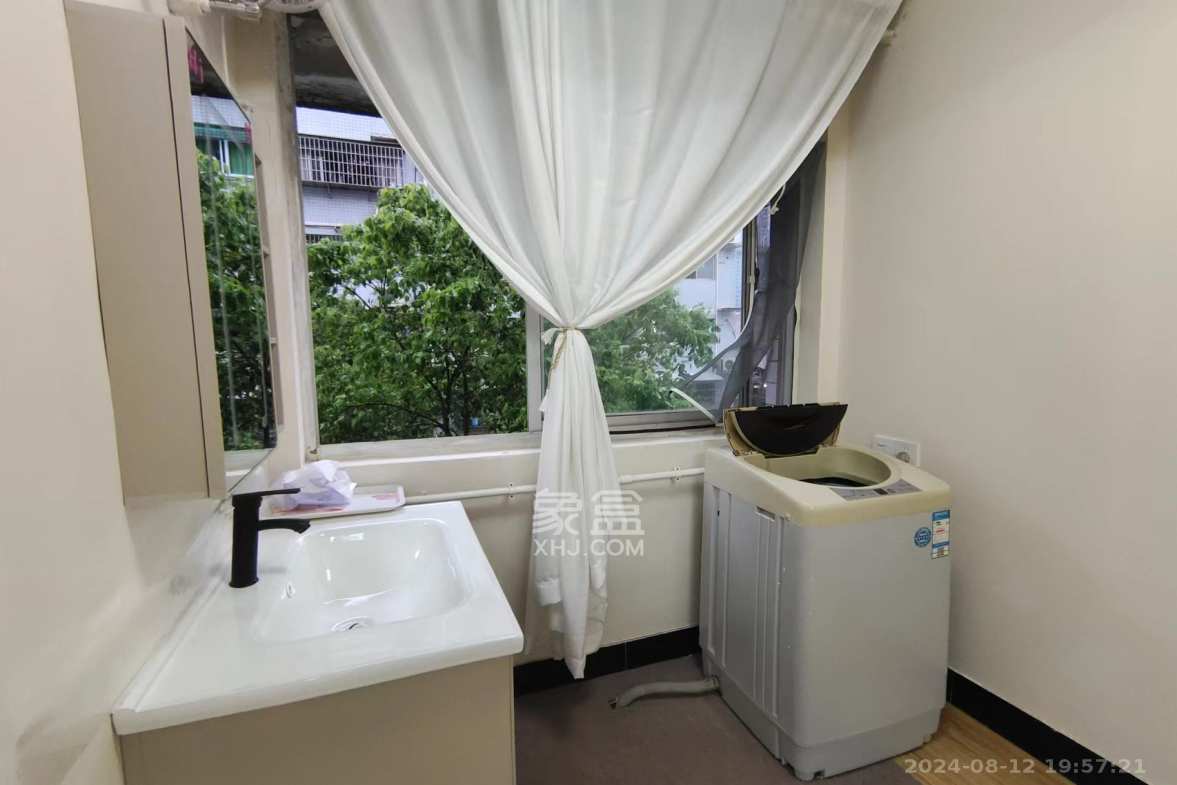 湘果公寓  2室2厅1卫   2800.00元/月室内图