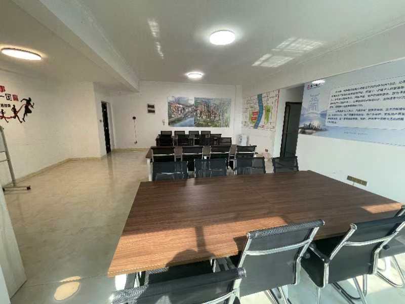 五洲富隆中心   1300.0㎡      2500.0元/月室内图