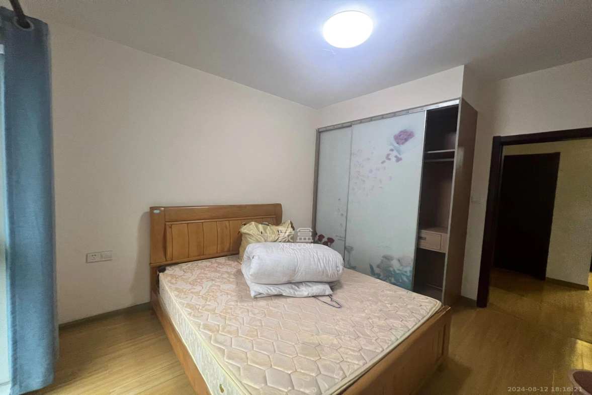 优山美地  3室2厅1卫   2700.00元/月室内图
