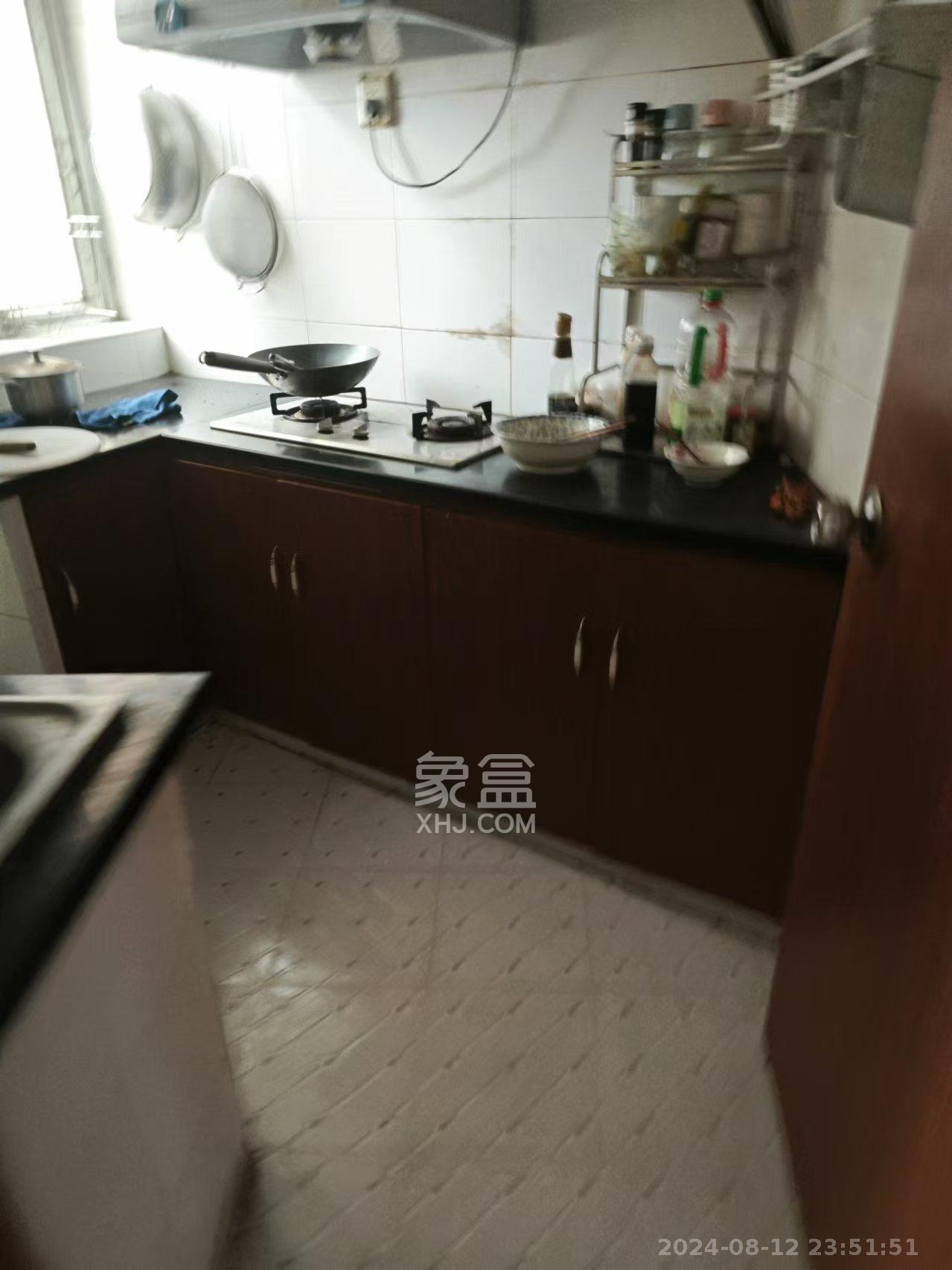 万博汇  1室1厅1卫    1500.0元/月