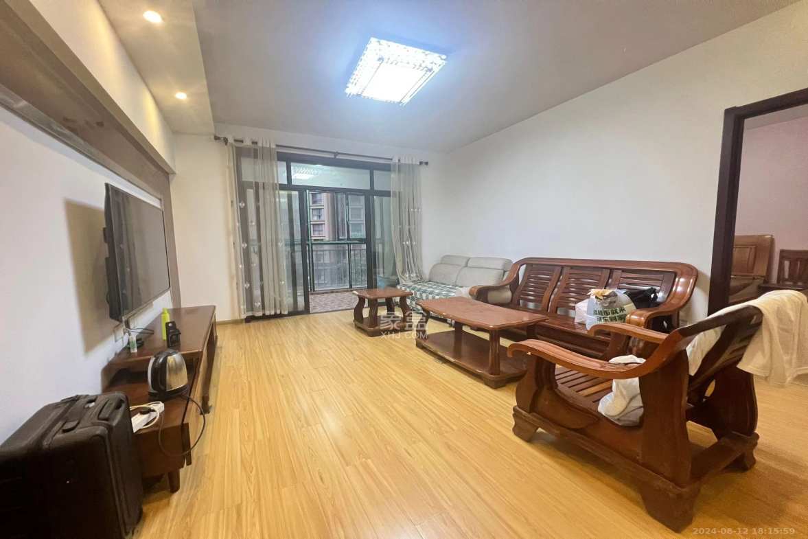 优山美地  3室2厅1卫   2700.00元/月室内图1