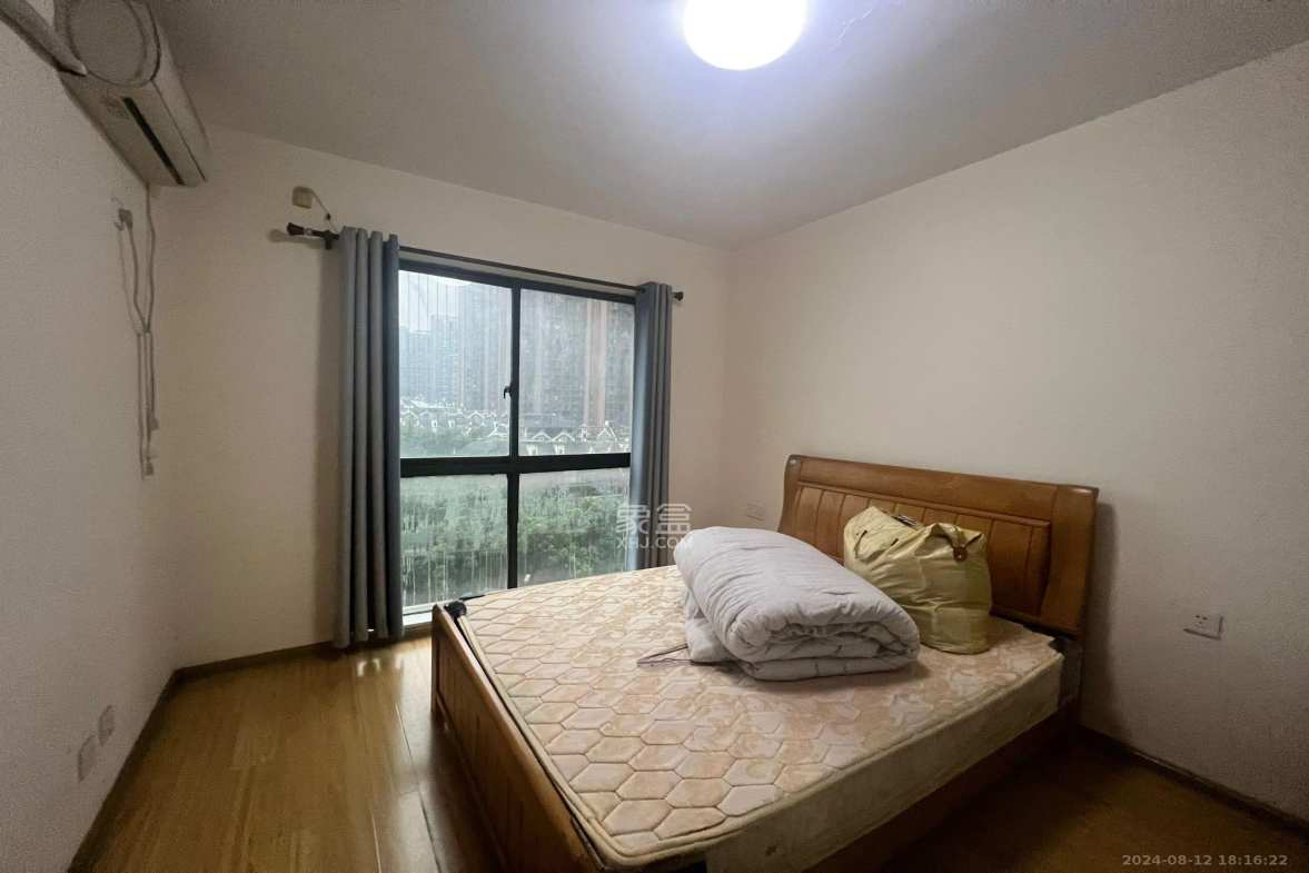 优山美地  3室2厅1卫   2700.00元/月室内图
