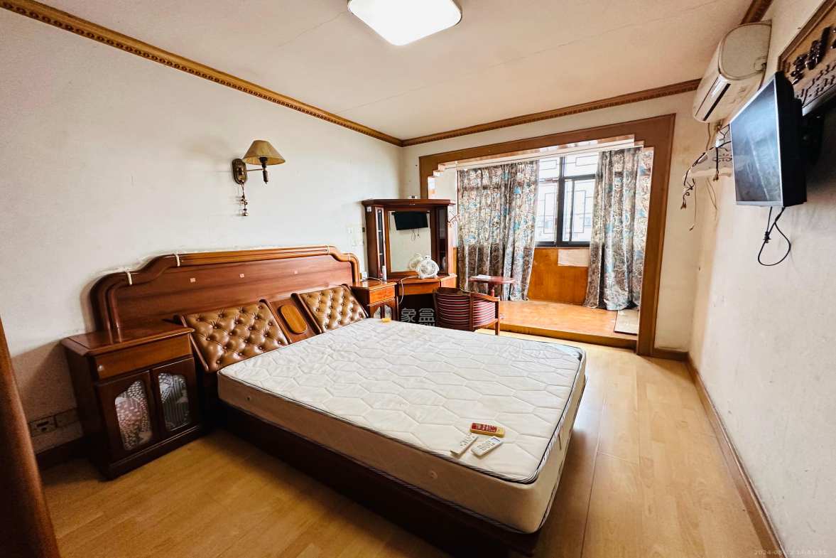 西湖新村  3室1厅1卫   2000.00元/月室内图