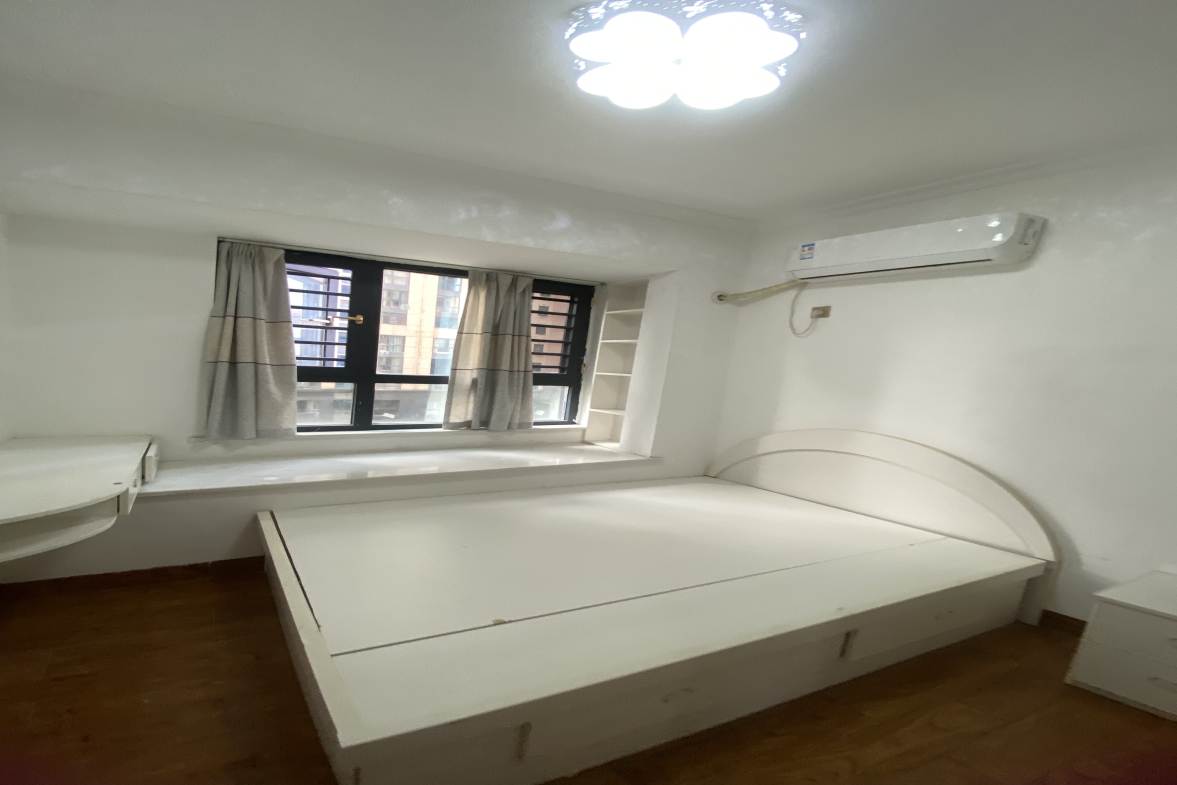 百弘学府城 3室2厅2卫 2000.0元/月 百弘学府城 3室2厅2卫 2000.0元/月室内图