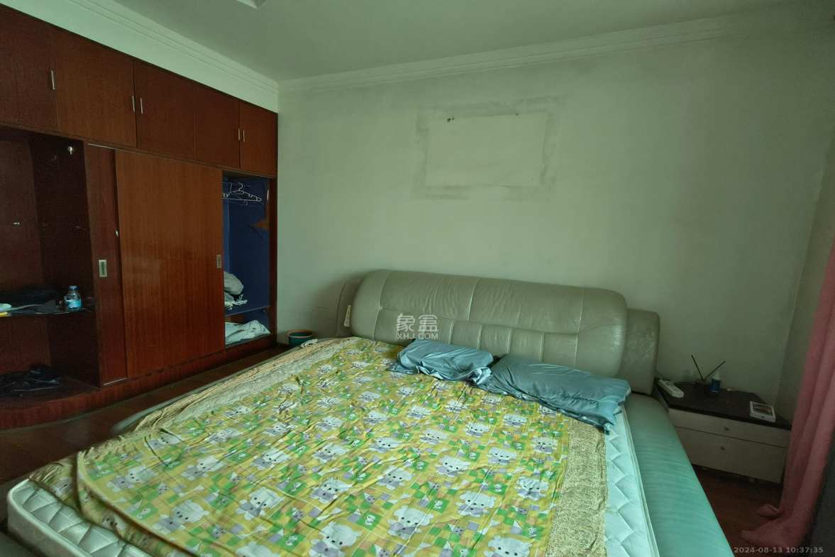 静园山庄  3室2厅1卫    1800.0元/月室内图1