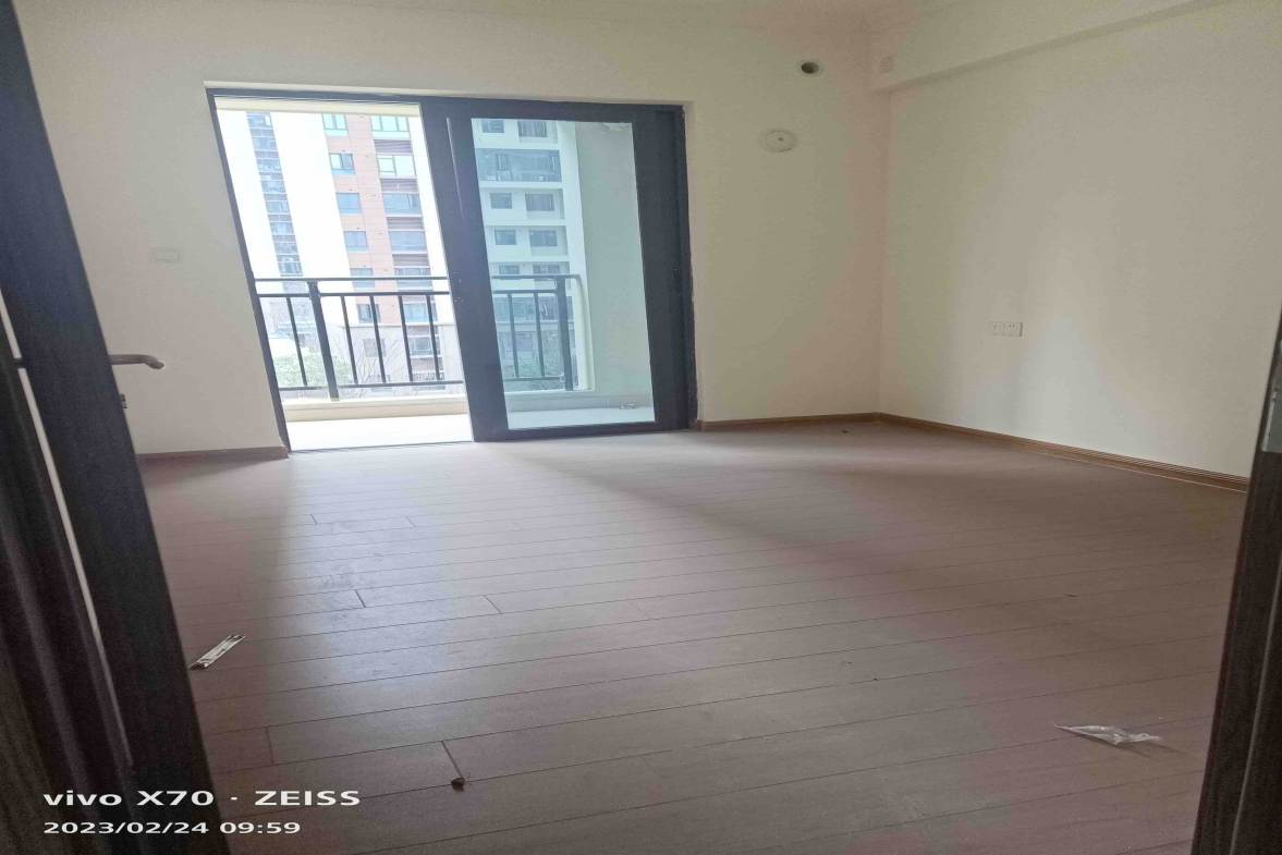 碧桂园豪园-二期  4室2厅1卫    1800.0元/月室内图